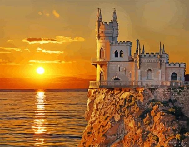 Swallow Nest Castle Sunrise.jpg