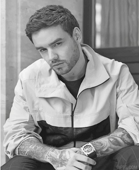 Black And White Liam Payne.jpg